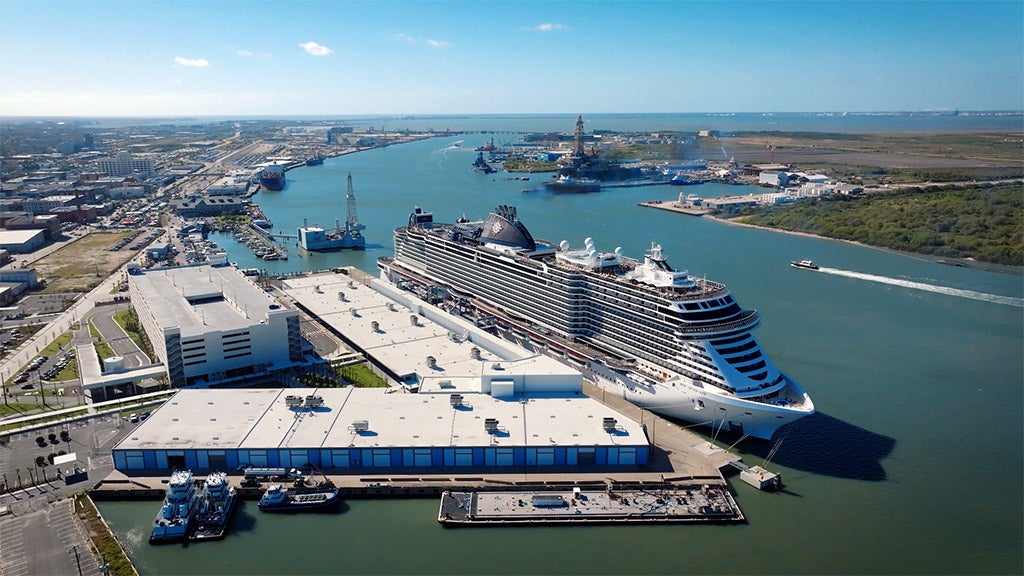 Aerial of cruise terminal 16 completed with Seascape docked